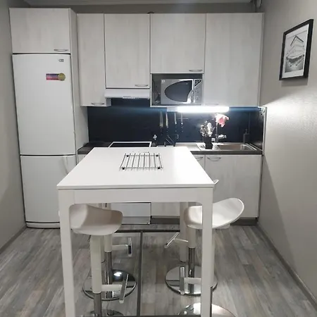 Alexi Apartments - Newly Renovated Apt In The Heart Of The City Near To Railway Station And Nokia Arena Tampere Extérieur photo