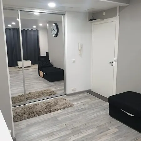 Alexi Apartments - Newly Renovated Apt In The Heart Of The City Near To Railway Station And Nokia Arena Tampere Extérieur photo