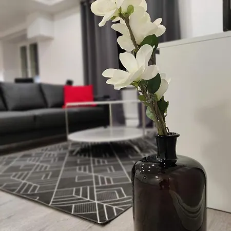 Alexi Apartments - Newly Renovated Apt In The Heart Of The City Near To Railway Station And Nokia Arena Tampere Extérieur photo