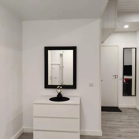 Alexi Apartments - Newly Renovated Apt In The Heart Of The City Near To Railway Station And Nokia Arena Tampere Extérieur photo