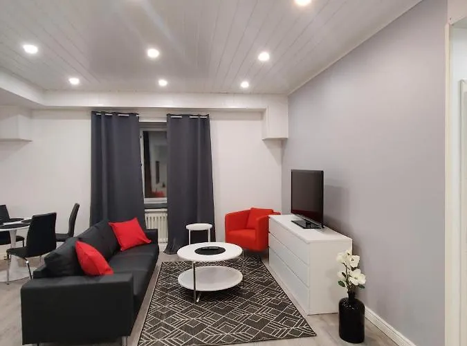 Alexi Apartments - Newly Renovated Apt In The Heart Of The City Near To Railway Station And Nokia Arena