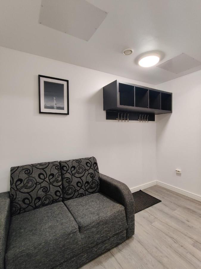 Alexi - Newly Renovated In The Heart Of The Near To Railway Station And Nokia Arena